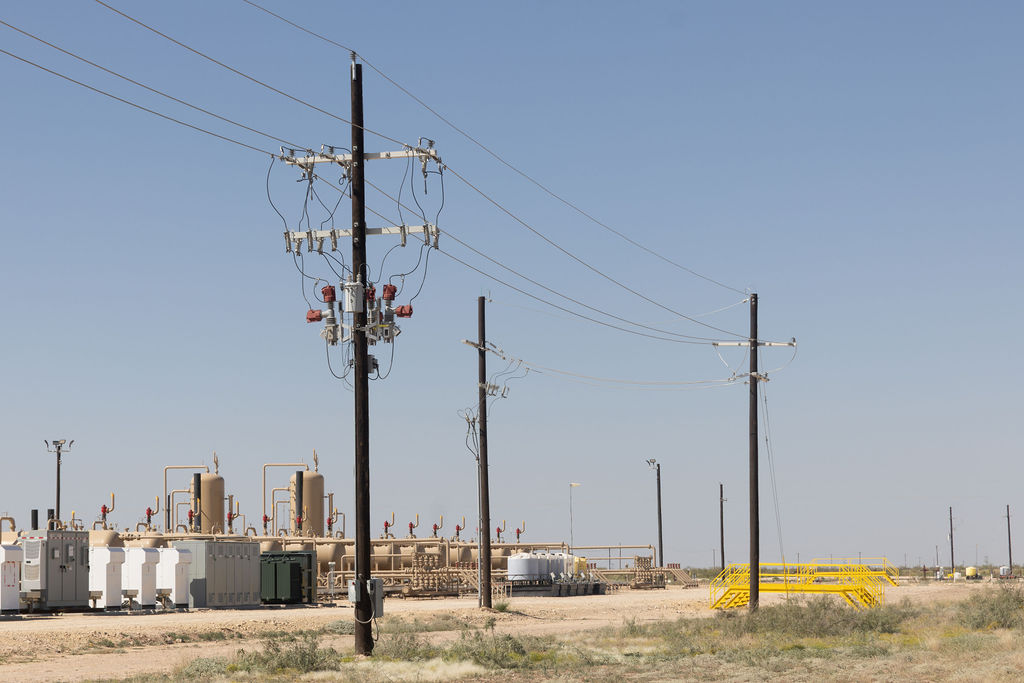 Power lines for CTB