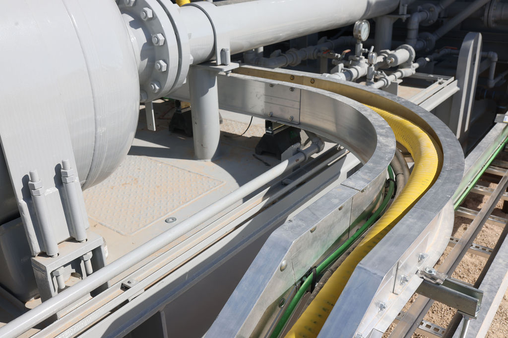 Cable tray with clx cable